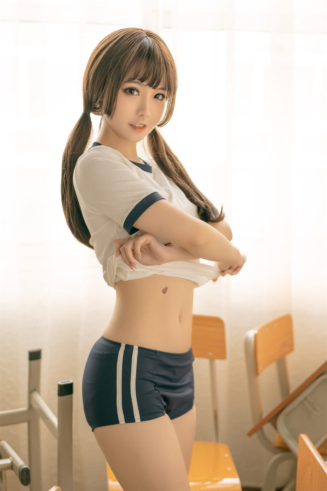 桃良阿宅体操服3